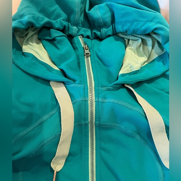 Sz 8 Dark Teal Lululemon Zip Up - Picture 2 of 6